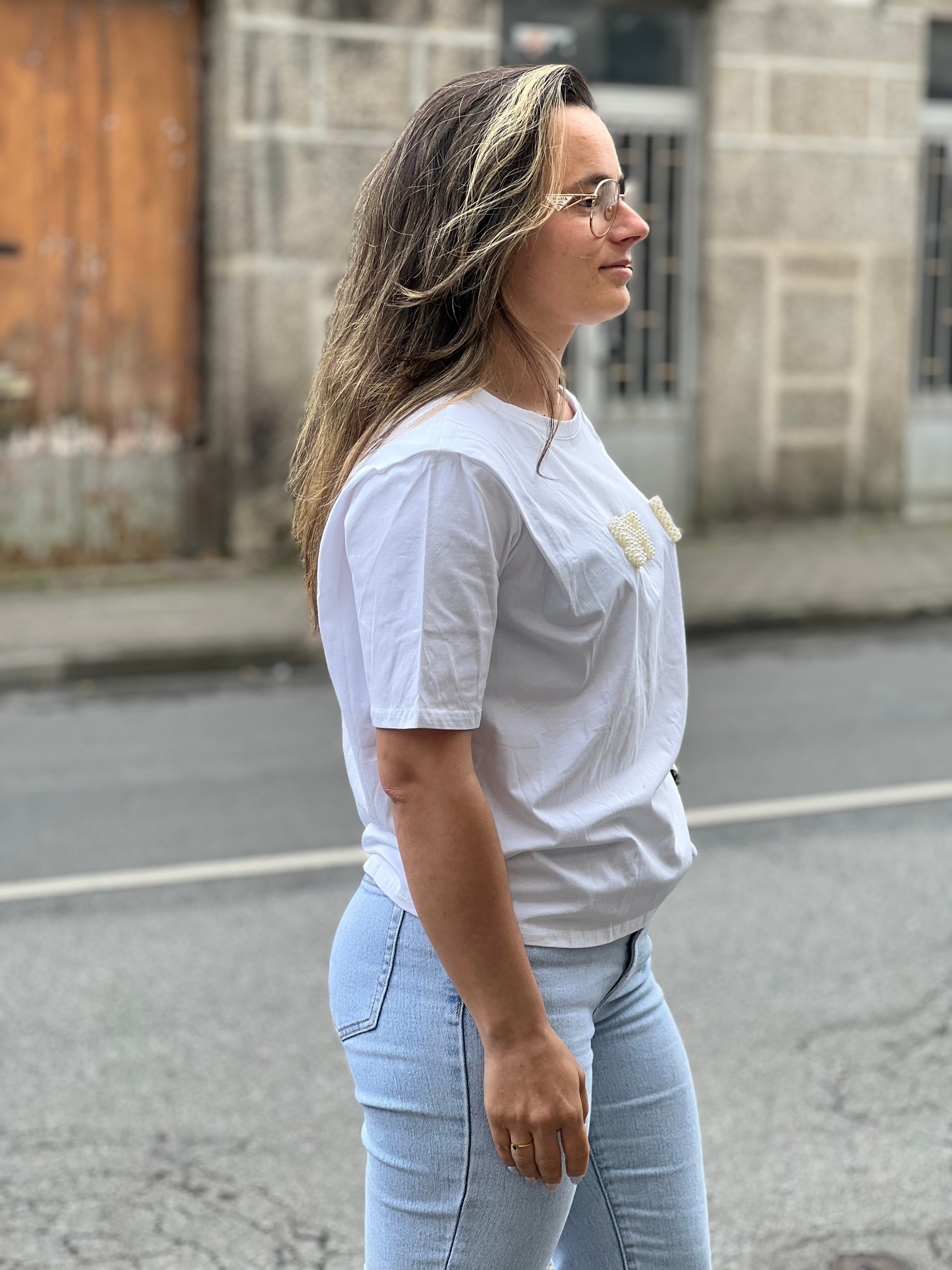 T-shirt she