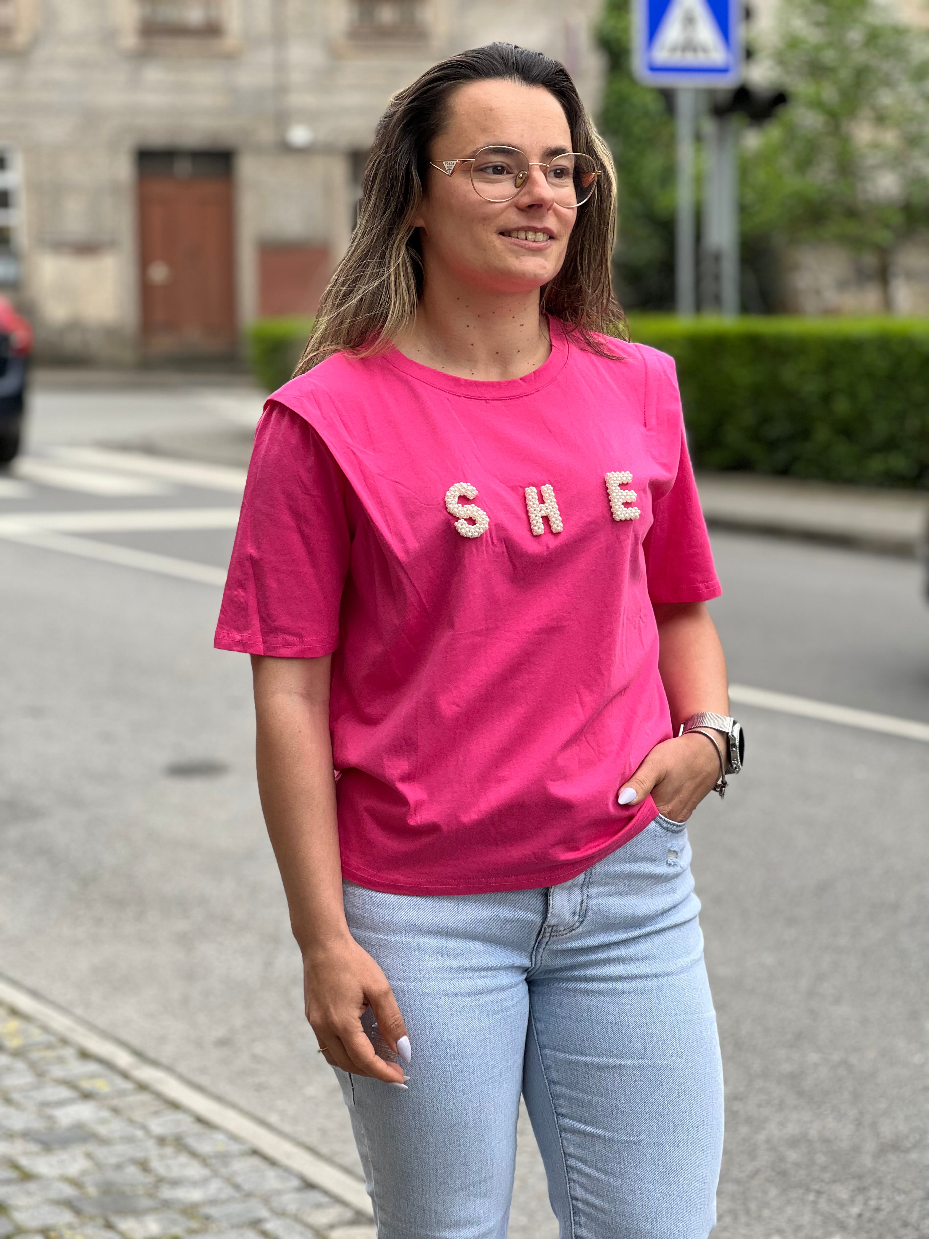 T-shirt she