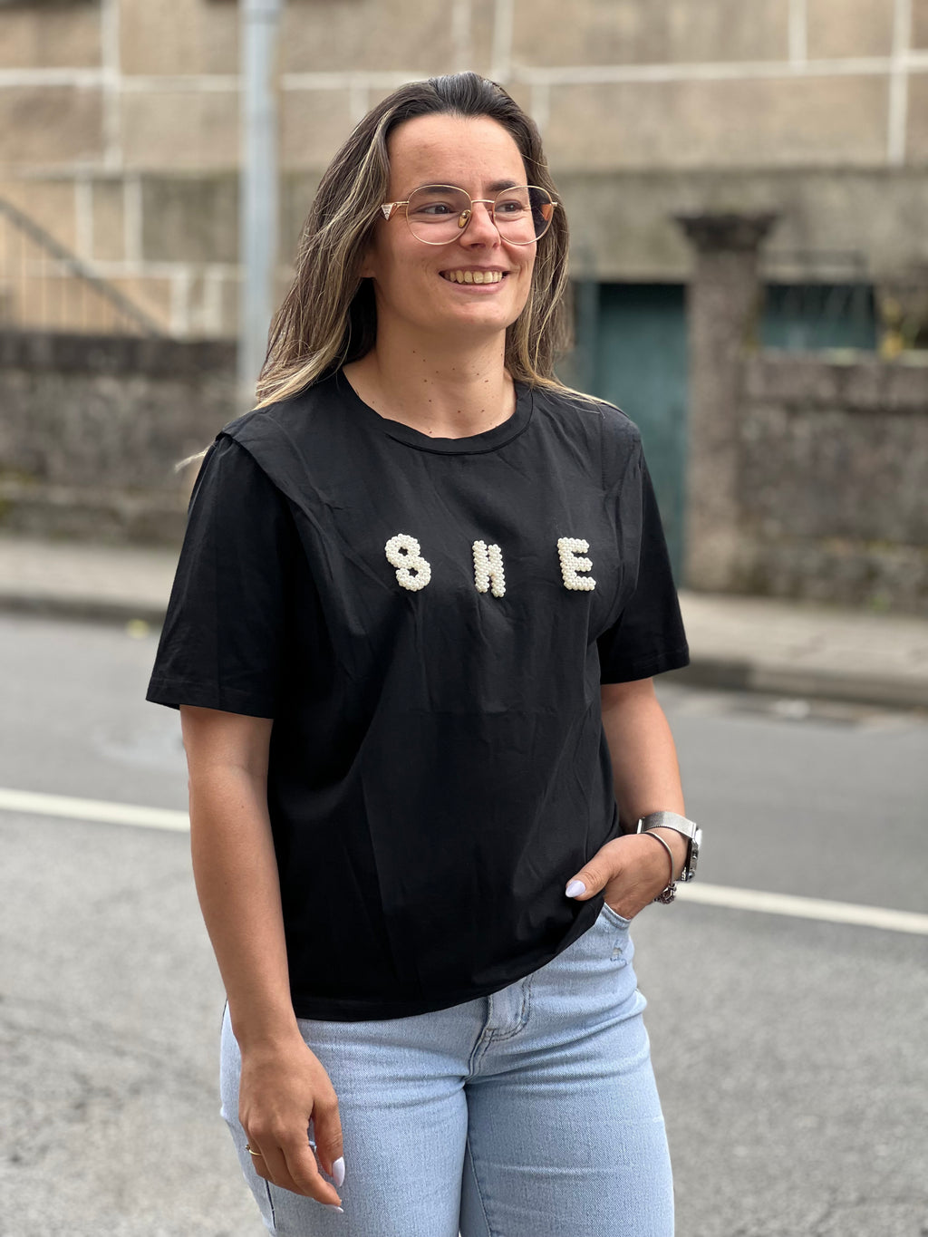 T-shirt she